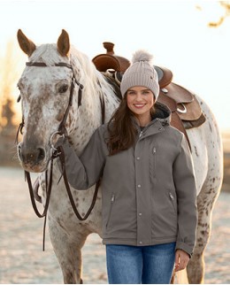 Женские куртки и жилеты